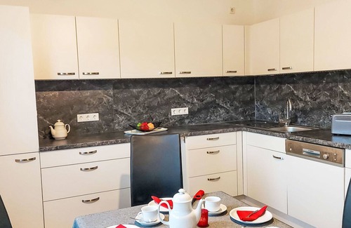 Muhlheim Apartment | Lovely apartment for 2 guests with WIFI, TV and terrace