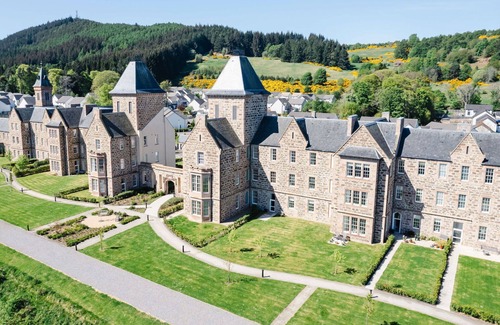 South Galson Apartment | Lovely apartment for 6 guests with WIFI, TV and panoramic view