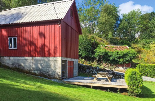 Suldal Apartment | Lovely apartment in Hebnes