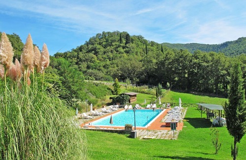 Dicomano House | Lovely apartment in villa for 4 people with pool, WIFI, TV, patio, pets allowed and panoramic view