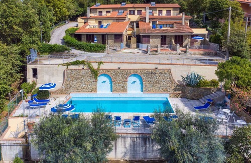San Baronto Apartment | Lovely apartment for 2 guests with WIFI, pool, TV, terrace, pets allowed and panoramic view