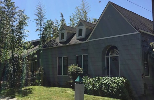 Historic Downtown District House | Lovely Craftsman Home Around the Corner from Shakespeare