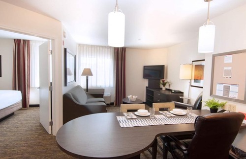 Anaheim Resort Hotel | Lovely Escape! Pets Allowed, Kitchenette, Pets Allowed, Near Disneyland