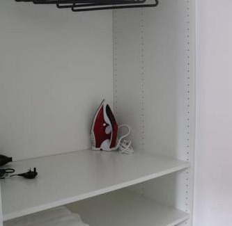 Calcot Apartment | Lovely flat with Wi-Fi and free parking