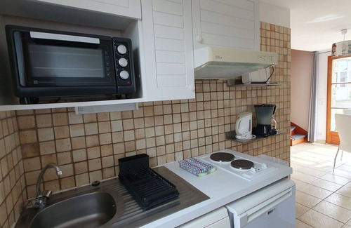 Saint-Jouan-des-Guerets Apartment | Lovely apartment for 4 people with WIFI, pool, TV and terrace