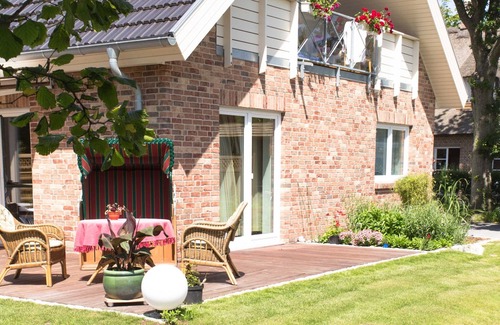 Bad St. Peter-Ording Apartment | Lovely furnished holiday apartment in central, peaceful location near beach
