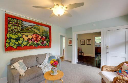 Hendersonville Apartment | Lovely Hendersonville Retreat about 1 Mi to Downtown!