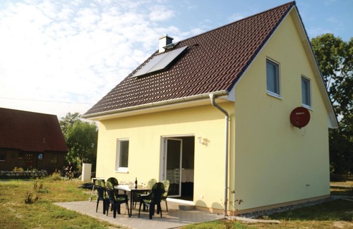 Ribnitz-Damgarten House | Lovely home in Beiershagen with WiFi