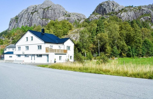 Sokndal House | Lovely home in Hauge i Dalane with WiFi