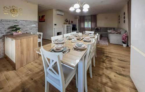 Krapinske Toplice House | Lovely Home In Krapinske Toplice