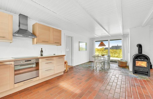 Nørre Lyngvig House | Lovely home in Hvide Sande with WiFi