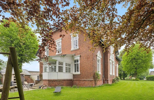 Loxstedt House | Lovely home in Loxstedt with sauna