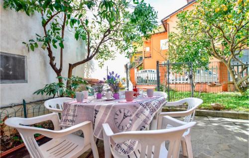 Massarosa House | Lovely Home In Massarosa With Wifi