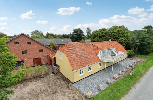 Nordost House | Lovely home in Sæby with sauna