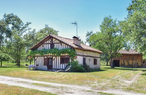 Vert House | Lovely home in Vert with WiFi