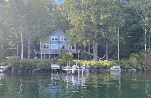 Barndoor Island House | Lovely Home with large deck and beautiful Views of the Lake Big Barndoor Island-