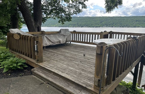 Honeoye House | Lovely Honeoye Lake home w/gorgeous sunsets! Family Friendly-Deck, dock, kayaks!