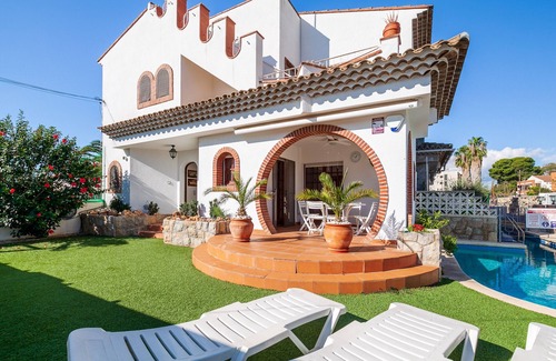 Cambrils Ski Chalet | Lovely house with pool near the beach - C307-033 CASA MEDITERRANEA