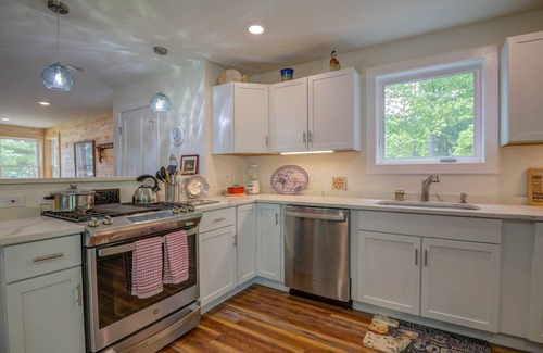 Standish House | LOVELY, LUXURY, NEW BIG SEBAGO HOUSE, WATER ACCESS,nINCLUDES DOCK & MOORING