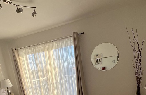 LaSalle Apartment | Lovely one bedroom apartment 15 min to downtown