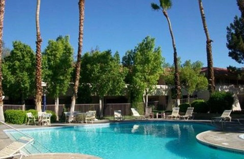 Palm Springs Condo | Lovely, Peaceful Palm Springs Condo!