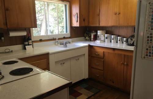 Brier Hill Cottage | Lovely, private cottage located on the main channel of the St. Lawrence River.