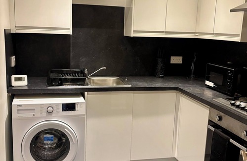 Leith Apartment | Lovely Quiet Flat Near Centre