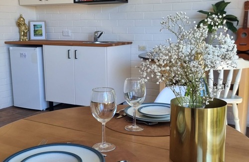 Heathcote Apartment | Lovely Retreat, Private apartment in home.