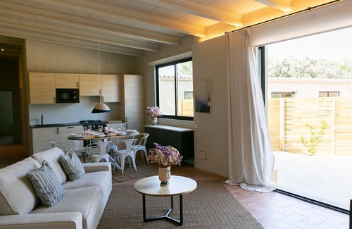 Pals Ski Chalet | Lovely semi-detached w/ shared pool in Pals (AM)