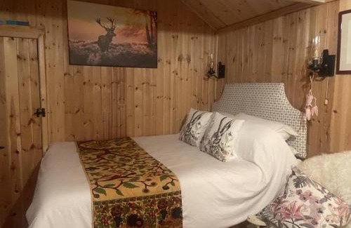 Camelford House | Lovely shepherds hut in Cornwall