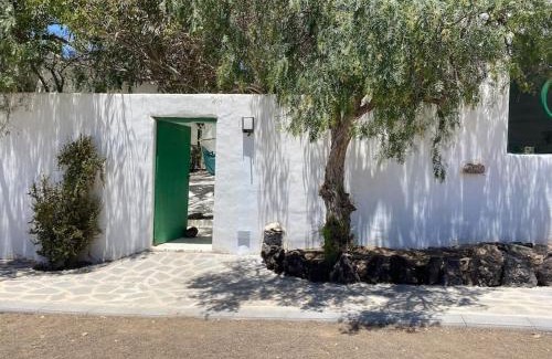 La Asomada Apartment | Lovely studio in original finca