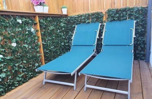 Auterive House | Lovely suite with spa and private sauna