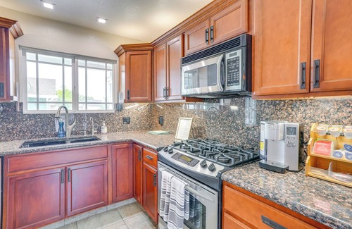 North Tustin House | Lovely Tustin Home w/Outdoor Kitchen: 3 Mi to Zoo