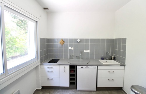 Carry-le-Rouet Villa | Lovely villa close to the beach, sea view, swimming pool and petanque court.