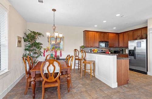 Jonestown Condo | Lovely Villa in the Hollows Resort Community, Lake View, 4 Pools, Pickleball, Beach Club!