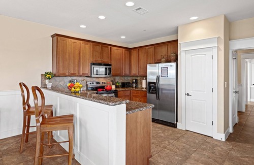 Jonestown Condo | Lovely Villa in the Hollows Resort Community, Lake View, 4 Pools, Pickleball, Beach Club!