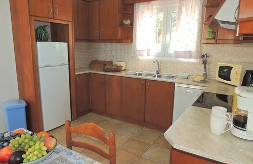 Apokoronas Villa | Lovely villa with 40m2 pool with Roman steps and panoramic sea views