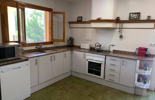 Olocau House | Lovely Villa With Beautiful Views, Private Pool, 4 Double Bedrooms, 2 Bathrooms