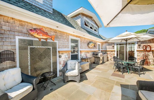 Hampton Bays House | Lovely Year Round Vacation Home in the Hamptons