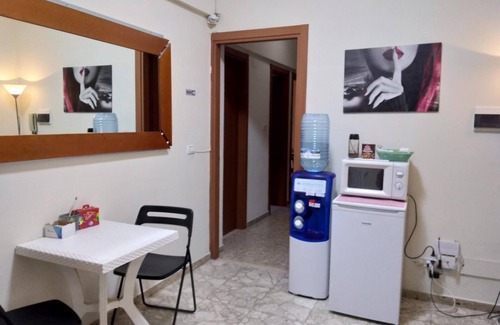 Aprilia House | LovelyBed