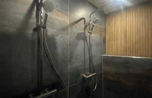 Port-sur-Saone Apartment | Lovers' Night ❤️Le golden cocoon ❤️Love room ❤️