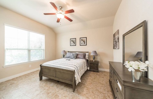 Rosenberg House | Loving Stella on Sterling Shores #41010