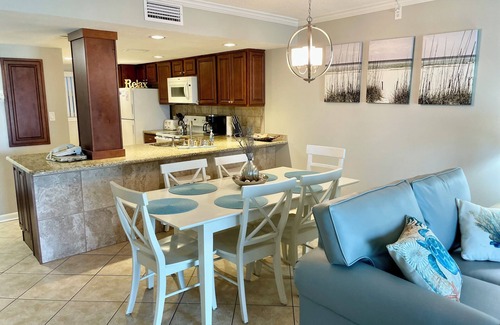 Lower Grand Lagoon Condo | LOW FALL RATES! 1st FL MOONSPINNER 110 OCEANVIEW-POOL WALKOUT𩵠PARK BY DOOR!