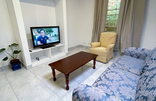 Granville House | Low Price Clean Linen Free Stuff No. 3 sleep 15 persons