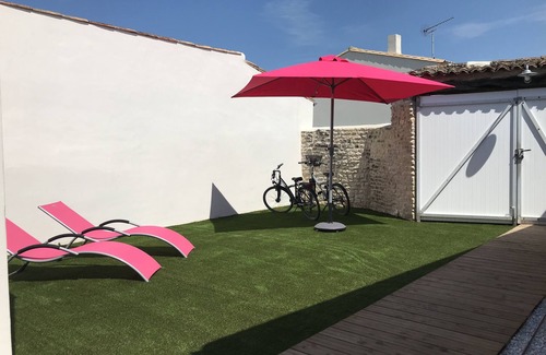 La Flotte House | Low Tide