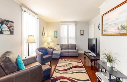 Bucksport House | Lower Corbel House