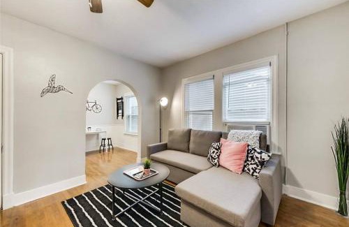 Lower Greenville Apartment | Lower-Greenville Landing Close to Everything