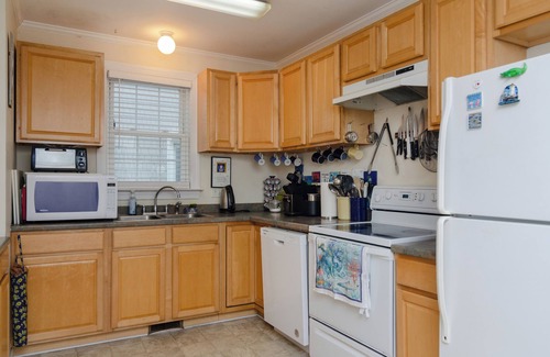 South End House | Lower Level Duplex with Intracoastal Views