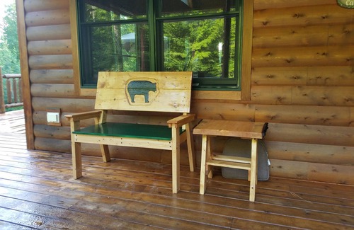 Meredith Apartment | Lower walk out level, 1 Bedroom and Studio Queen Apartment in Country Cabin