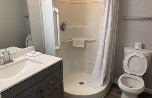 Summit Station Hotel | Loyalty Inn Columbus